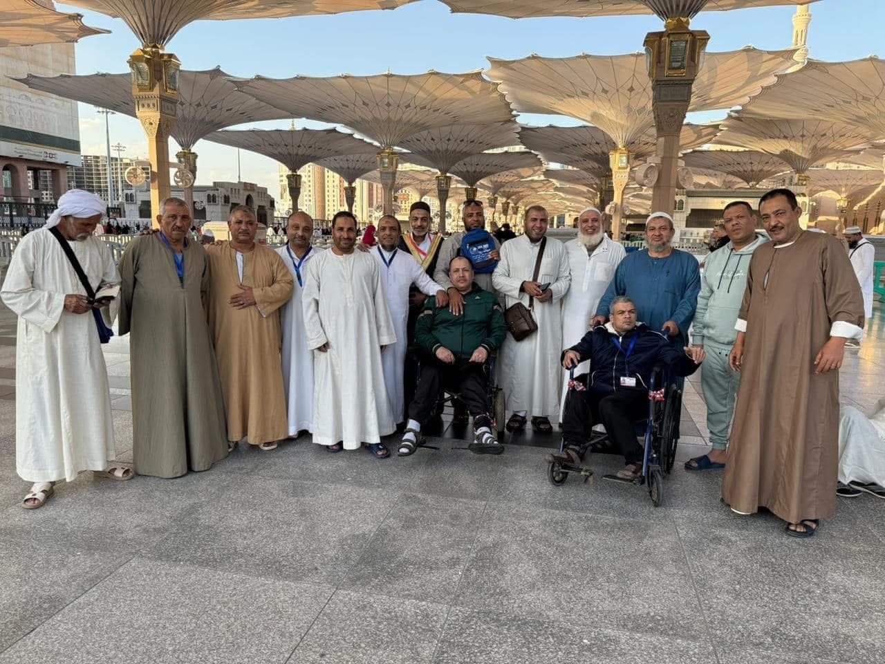 Silk Road Tours pilgrims outside the mosque during an Umrah trip